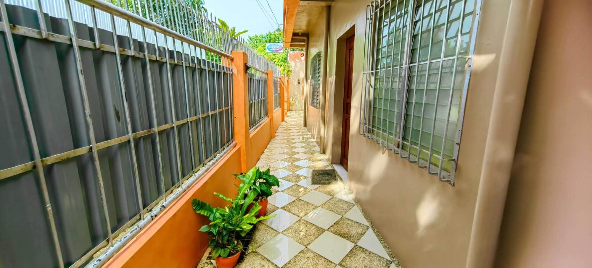 Las Residencias Bed And Breakfast Puerto Princesa Exterior photo